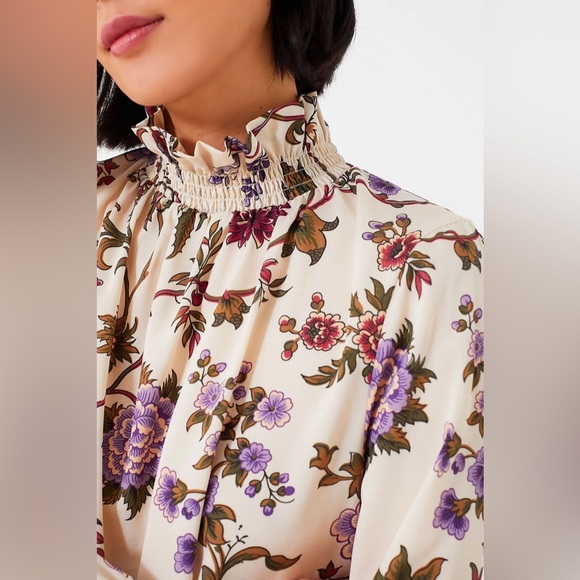 TUCKERNUCK
Chantilly Vine Sadie Top PEACH - Picture 4 of 8